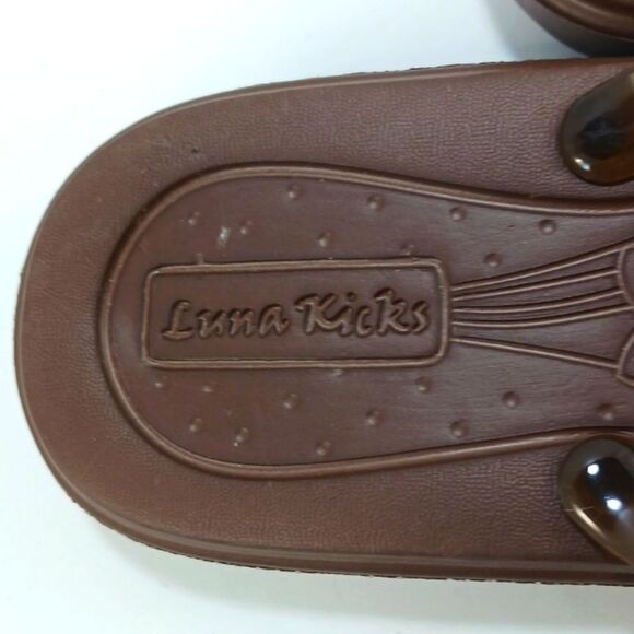 Luna Kicks Brown Boho Thong Sandals with Shell and Bead Accents Womans XL 11/12 - Picture 2 of 8